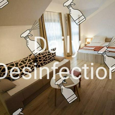 סראייבו Hotel Logavina 8 Garage Parking מראה חיצוני תמונה