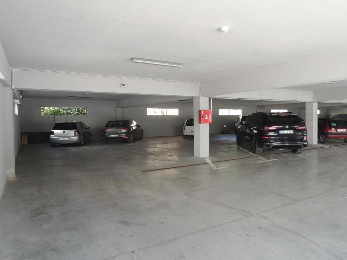 סראייבו Hotel Logavina 8 Garage Parking מראה חיצוני תמונה