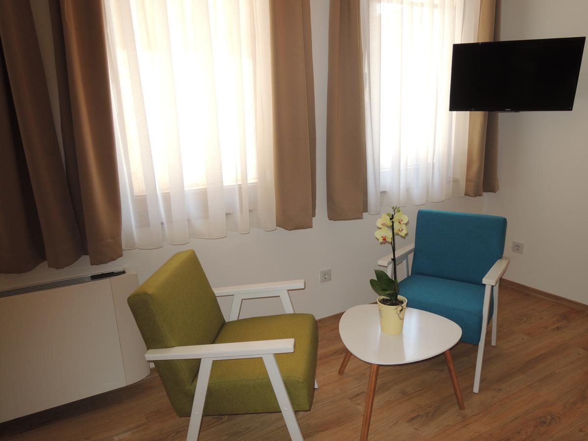 סראייבו Hotel Logavina 8 Garage Parking מראה חיצוני תמונה