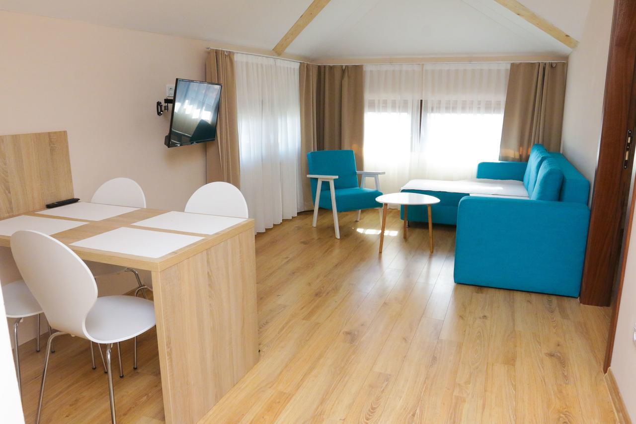 סראייבו Hotel Logavina 8 Garage Parking מראה חיצוני תמונה